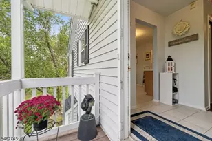 250 Nuthatch Ct, Readington, NJ 08887 - Photo 2