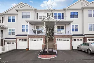 215 Sheffield Ct, Denville, NJ 07834 - Photo 2