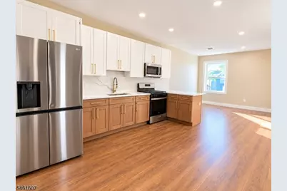 17 Wickham St #302, Passaic, NJ 07055 - Photo 4