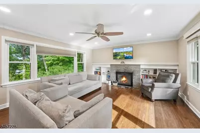 161 Spencer Rd, Bernards Township, NJ 07920 - Photo 2