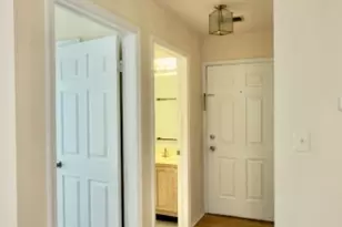 1133 Waterford Dr, Edison, NJ 08817 - Photo 10