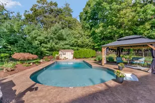 2 Saunders Ln, Mount Olive, NJ 07840 - Photo 32