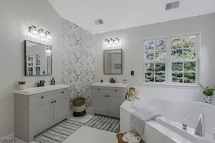2 Saunders Ln, Mount Olive, NJ 07840 - Photo 20