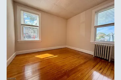 19 Harvard St, Nutley, NJ 07110 - Photo 12