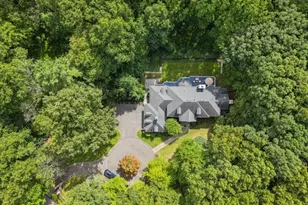 12 Cobblefield Dr, Bernardsville, NJ 07924 - Photo 2