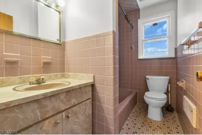 115 Van Riper Ave #2, Clifton, NJ 07011 - Photo 14