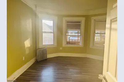 2 Hawthorne Pl, East Orange, NJ 07018 - Photo 8