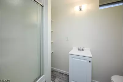 180 Mountainview Ave, Nutley, NJ 07110 - Photo 12