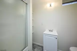 180 Mountainview Ave, Nutley, NJ 07110 - Photo 12