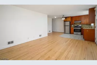 180 Mountainview Ave, Nutley, NJ 07110 - Photo 34