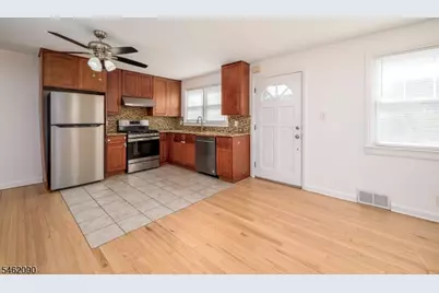 180 Mountainview Ave, Nutley, NJ 07110 - Photo 26