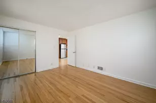 180 Mountainview Ave, Nutley, NJ 07110 - Photo 22