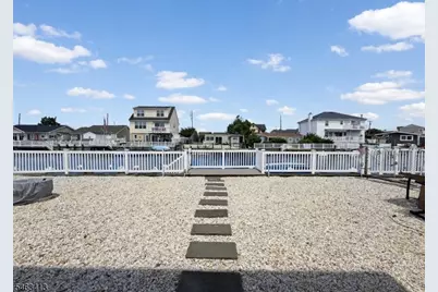 15 Beverly Ln, Stafford Township, NJ 08050 - Photo 12