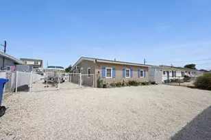 15 Beverly Ln, Stafford Township, NJ 08050 - Photo 1