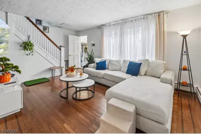 12 Silleck St, Clifton, NJ 07013 - Photo 4