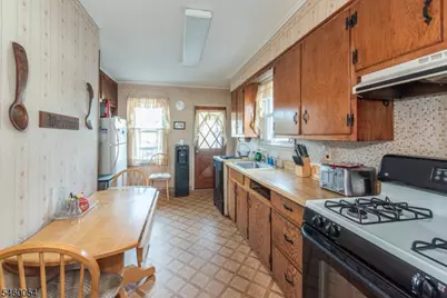 19 Whittlesey Ave, West Orange Township, NJ 07052 - Photo 10