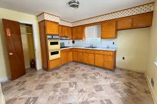 1406 Bower St, Linden, NJ 07036 - Photo 6