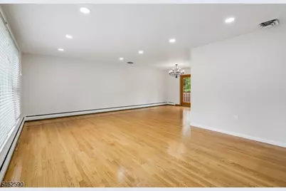 23 Turtle Rd, Morris Township, NJ 07960 - Photo 4