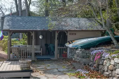106 Demarest Rd, Bloomingdale, NJ 07403 - Photo 28