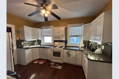 84 Crawford St, East Orange, NJ 07018 - Photo 2