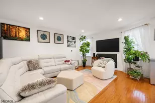 15 Boulder Run Rd, Paterson, NJ 07501 - Photo 4