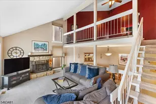 112 Bluebird Dr, Hillsborough Township, NJ 08844 - Photo 4