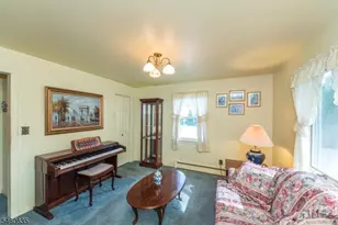 97 Van Dam Ave, Bloomingdale, NJ 07403 - Photo 12