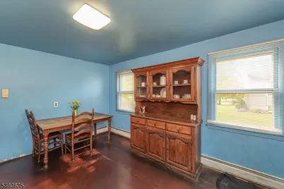 97 Van Dam Ave, Bloomingdale, NJ 07403 - Photo 16