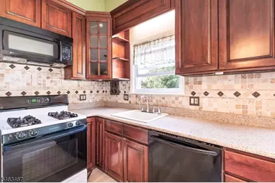 233 Henry Ct, North Plainfield, NJ 07060 - Photo 14