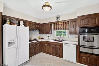 38 Sherwood Ave, East Brunswick Township, NJ 08816 - Photo 6