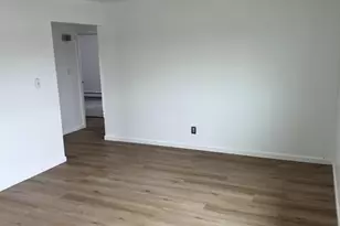 739 Lake Ave, Lyndhurst Township, NJ 07071 - Photo 6