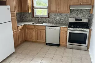 739 Lake Ave, Lyndhurst Township, NJ 07071 - Photo 2