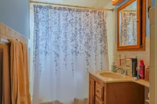 918 Seymour Ave, Linden, NJ 07036 - Photo 8