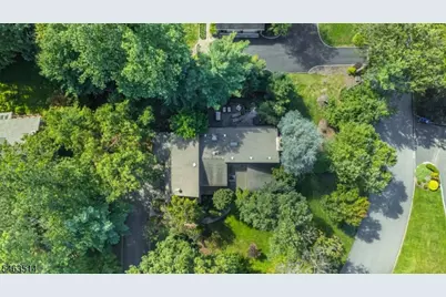 15 McDonough Pl, North Caldwell, NJ 07006 - Photo 46