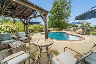 10 Highlands Way, Lopatcong Township, NJ 08865 - Photo 32