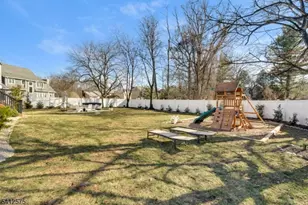 58 Edgewood Dr, Florham Park, NJ 07932 - Photo 38
