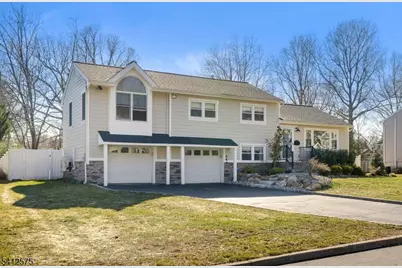 58 Edgewood Dr, Florham Park, NJ 07932 - Photo 2