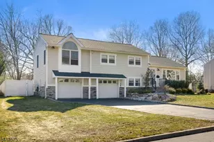 58 Edgewood Dr, Florham Park, NJ 07932 - Photo 2