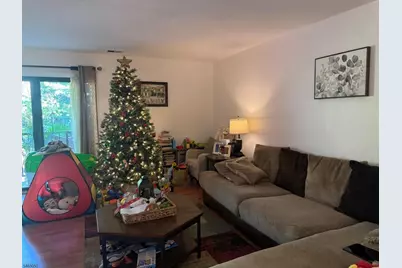 80 Wyndham Pl, Robbinsville Township, NJ 08691 - Photo 2