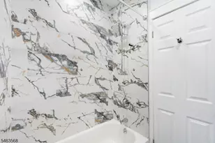 21 Huntington Terrace, Newark, NJ 07112 - Photo 10
