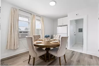 21 Huntington Ter, Newark, NJ 07112 - Photo 4