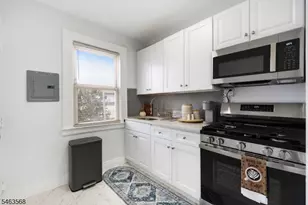 21 Huntington Terrace, Newark, NJ 07112 - Photo 12