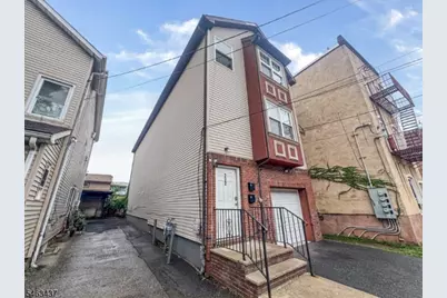 332 Mechanic St, Orange, NJ 07050 - Photo 2