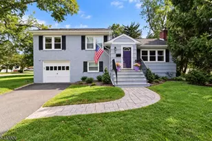 5 Surrey Ln, Madison, NJ 07940 - Photo 1