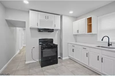 196 Smith St #1, Newark, NJ 07106 - Photo 14