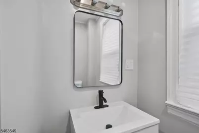 196 Smith St #1, Newark, NJ 07106 - Photo 8