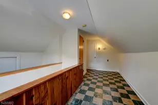 8 Tyler Ct, Clifton, NJ 07012 - Photo 14