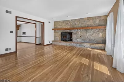 115 Old York Rd, Raritan Township, NJ 08551 - Photo 8