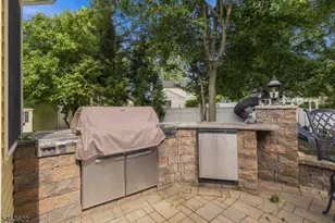 15 Chapel Pl, Wayne, NJ 07470 - Photo 42
