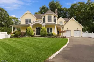 15 Chapel Pl, Wayne, NJ 07470 - Photo 1